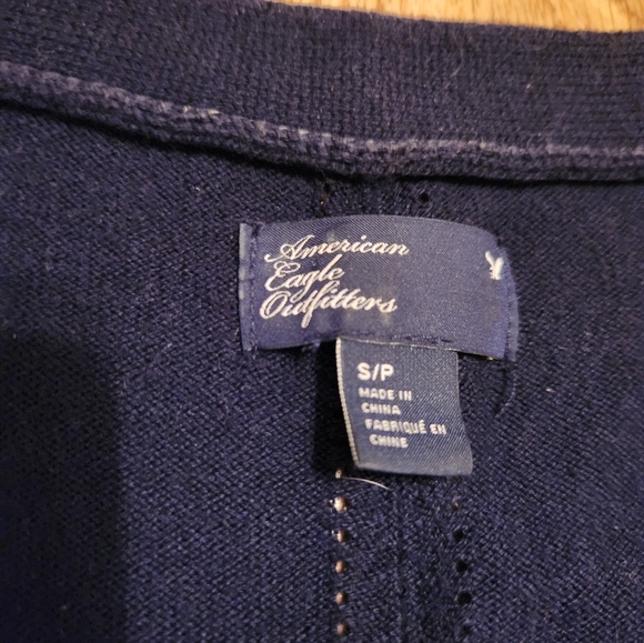 American Eagle Knit Button Cardigan Sweater Vest Short Sleeve Navy Blue Small - Picture 3 of 8